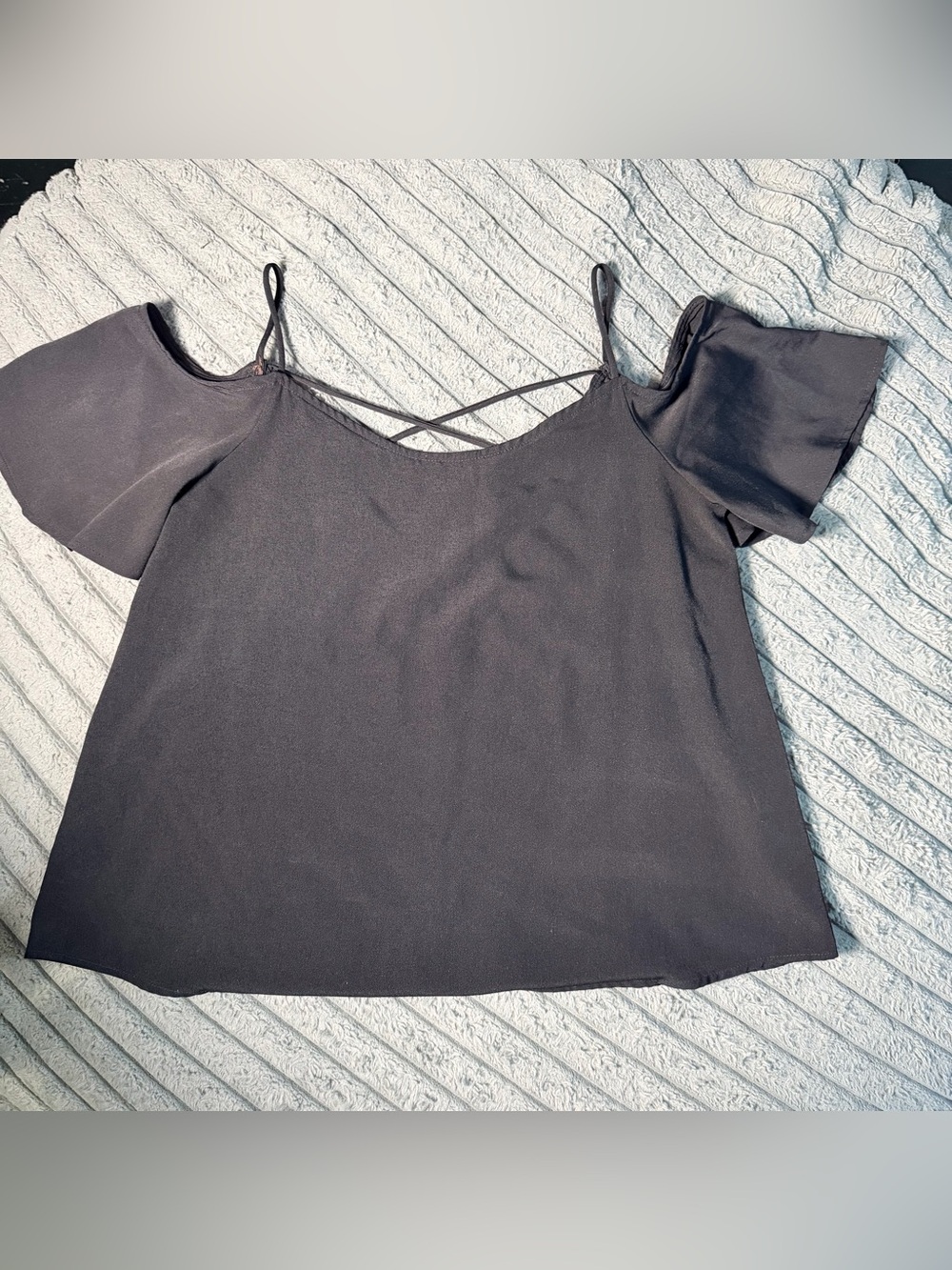 BP. Women’s Black Cold Shoulder Blouse Criss Cross Back Flutter Sleeve Size S